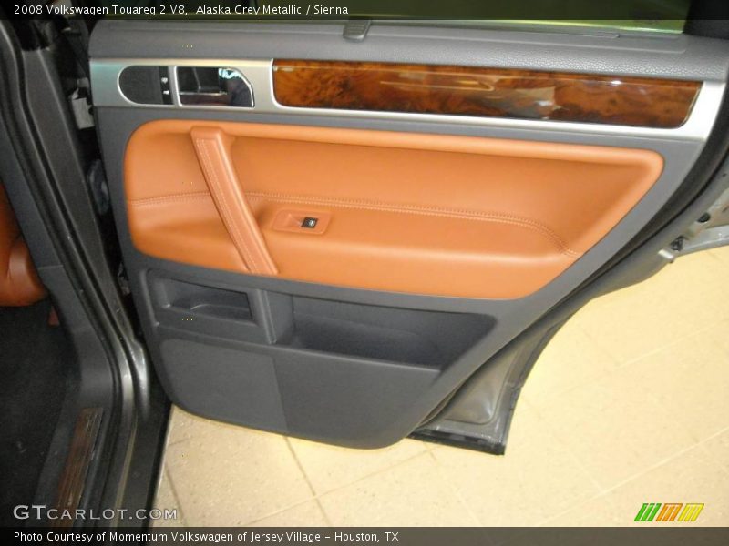 Alaska Grey Metallic / Sienna 2008 Volkswagen Touareg 2 V8