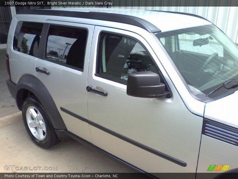 Bright Silver Metallic / Dark Slate Gray 2007 Dodge Nitro SXT