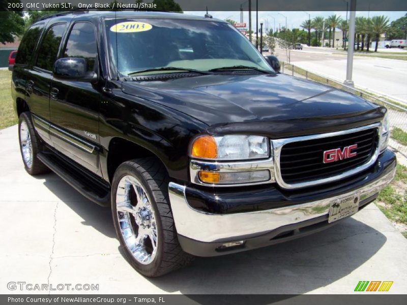 Onyx Black / Neutral/Shale 2003 GMC Yukon SLT