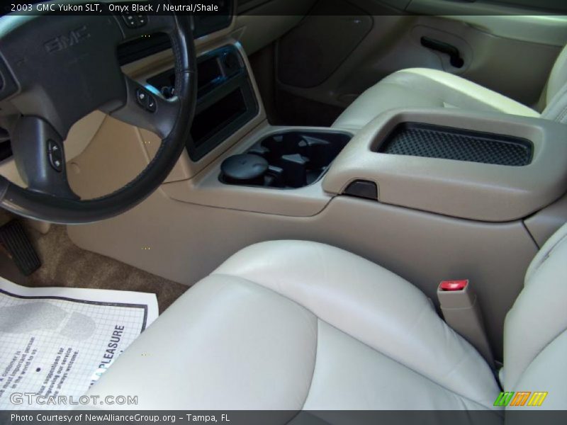 Onyx Black / Neutral/Shale 2003 GMC Yukon SLT