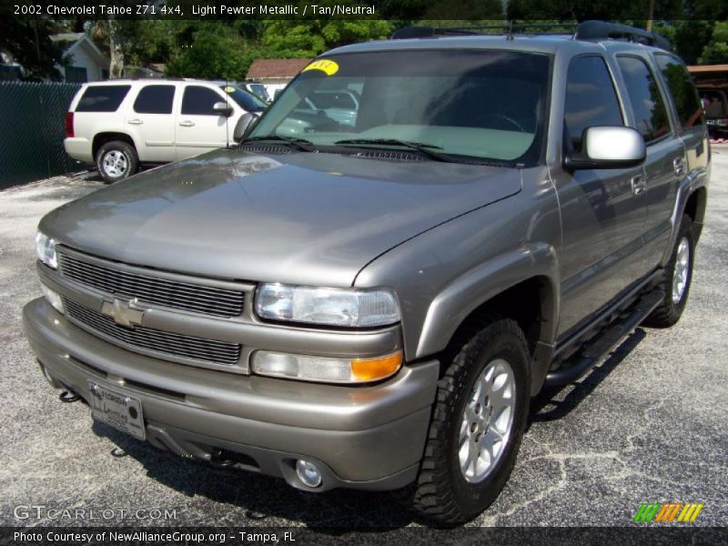 Light Pewter Metallic / Tan/Neutral 2002 Chevrolet Tahoe Z71 4x4