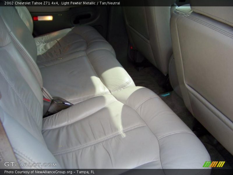 Light Pewter Metallic / Tan/Neutral 2002 Chevrolet Tahoe Z71 4x4