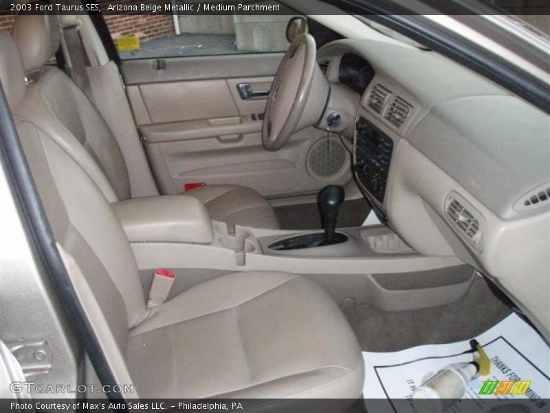 Arizona Beige Metallic / Medium Parchment 2003 Ford Taurus SES