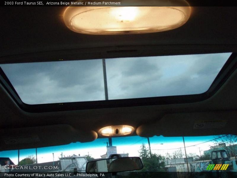 Arizona Beige Metallic / Medium Parchment 2003 Ford Taurus SES