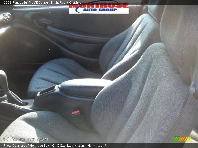 Bright Red / Graphite 1998 Pontiac Sunfire SE Coupe