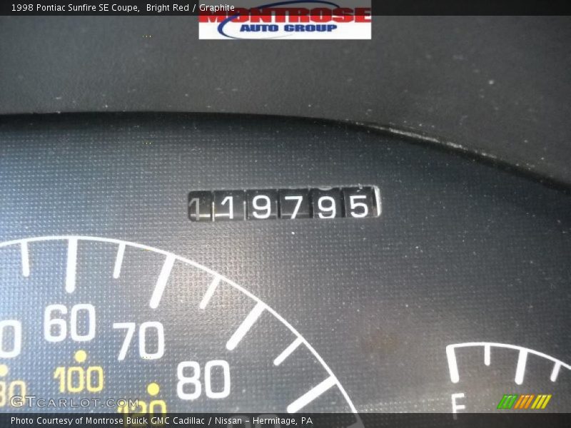 Bright Red / Graphite 1998 Pontiac Sunfire SE Coupe