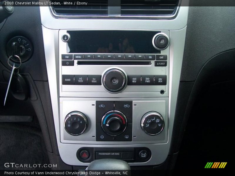White / Ebony 2008 Chevrolet Malibu LT Sedan