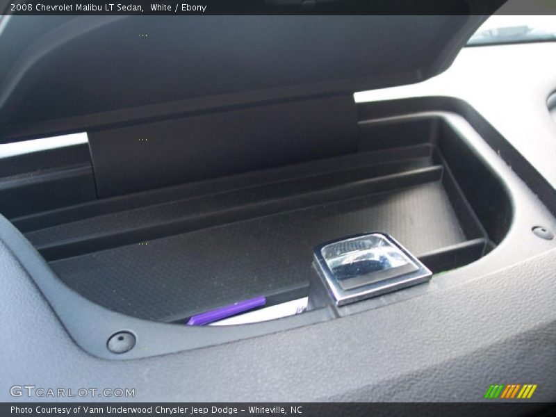 White / Ebony 2008 Chevrolet Malibu LT Sedan