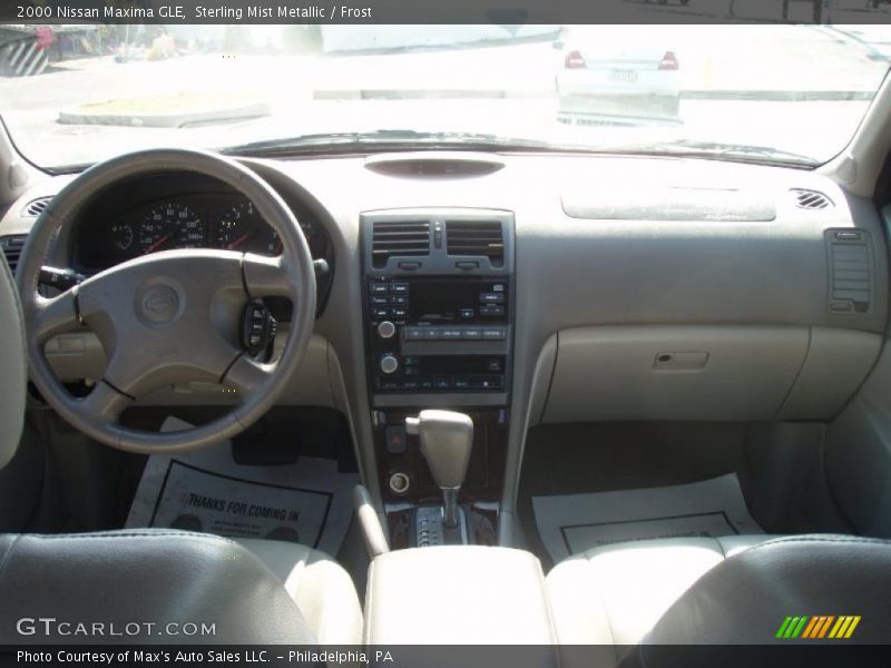 Sterling Mist Metallic / Frost 2000 Nissan Maxima GLE