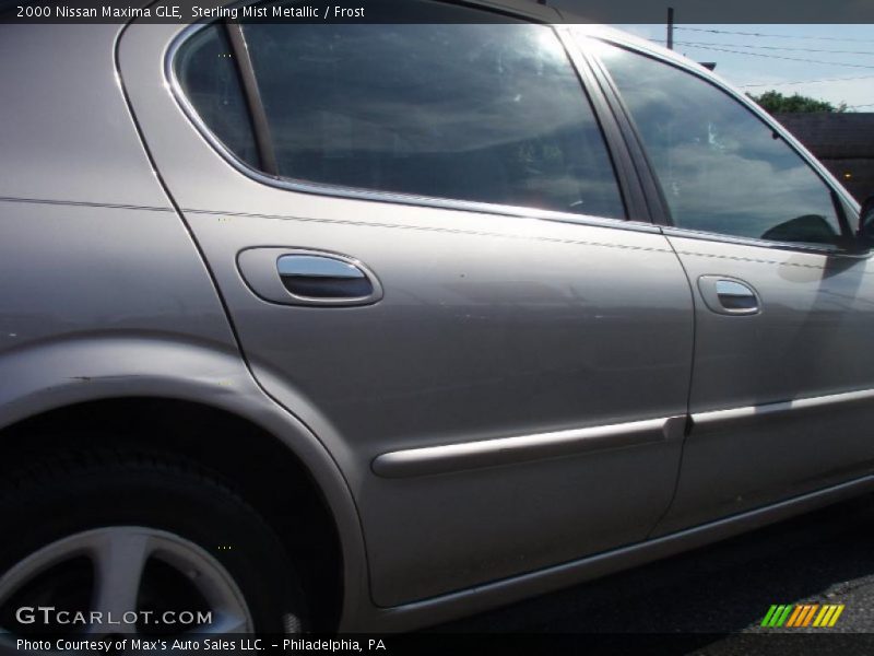 Sterling Mist Metallic / Frost 2000 Nissan Maxima GLE