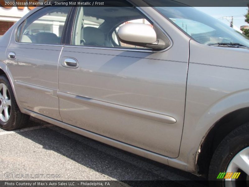 Sterling Mist Metallic / Frost 2000 Nissan Maxima GLE