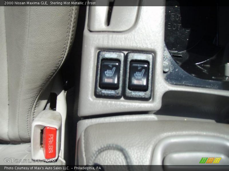 Sterling Mist Metallic / Frost 2000 Nissan Maxima GLE