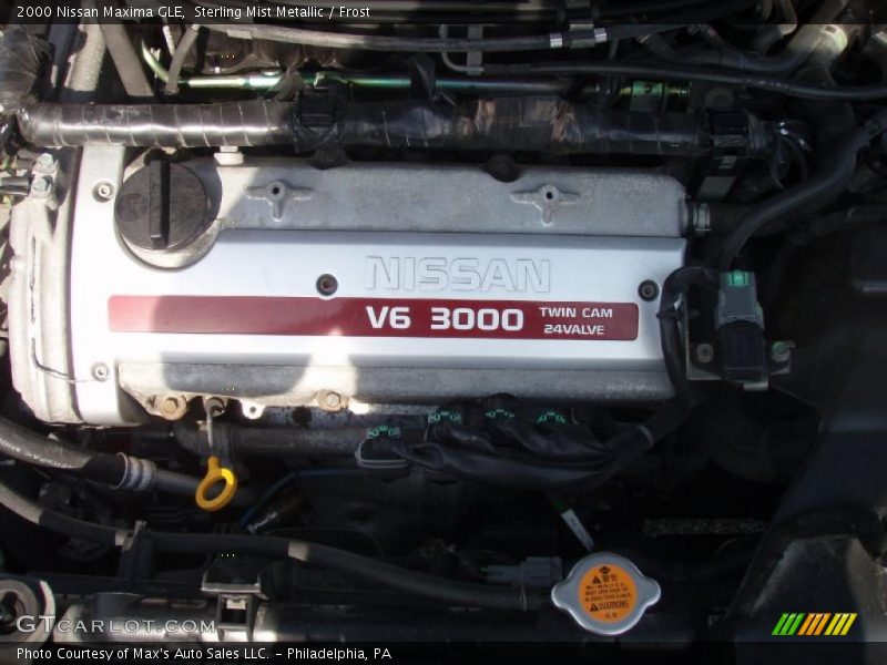 Sterling Mist Metallic / Frost 2000 Nissan Maxima GLE