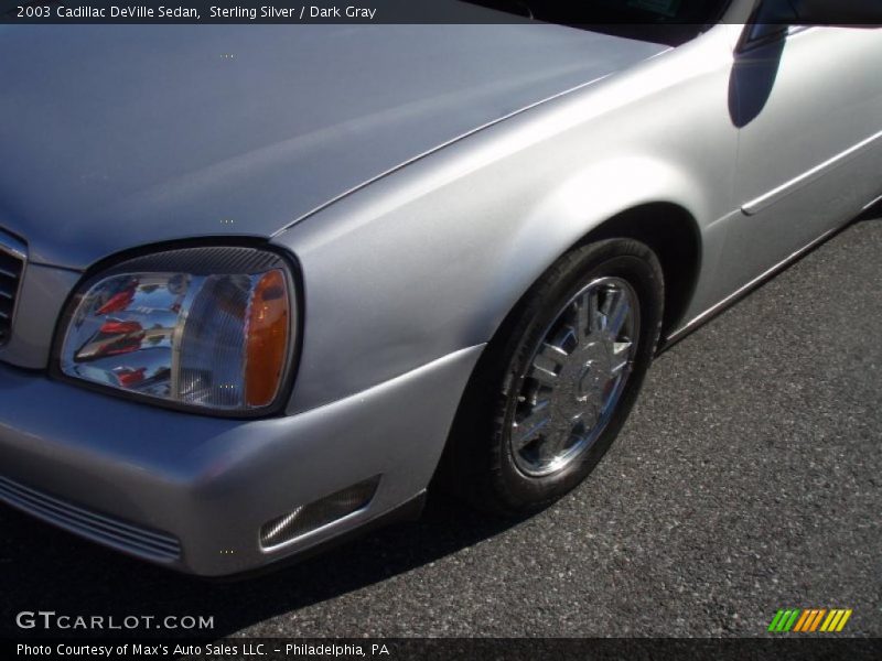 Sterling Silver / Dark Gray 2003 Cadillac DeVille Sedan