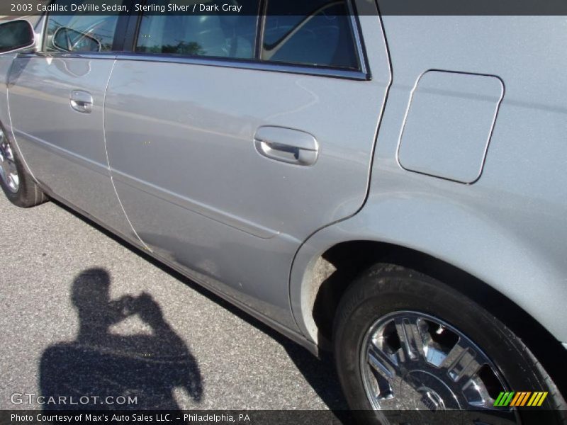 Sterling Silver / Dark Gray 2003 Cadillac DeVille Sedan