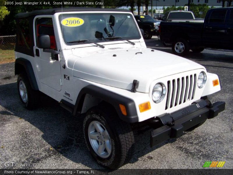 Stone White / Dark Slate Gray 2006 Jeep Wrangler X 4x4