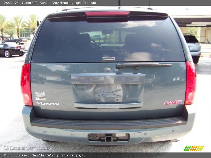 Stealth Gray Metallic / Light Titanium 2009 GMC Yukon SLT