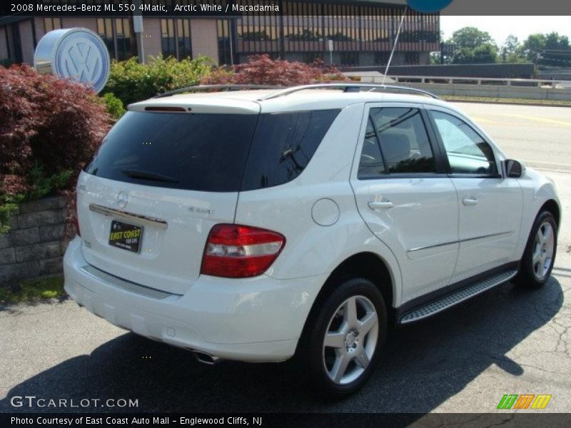 Arctic White / Macadamia 2008 Mercedes-Benz ML 550 4Matic