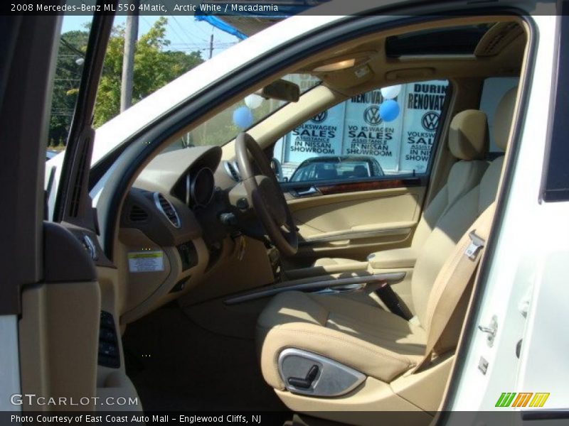 Arctic White / Macadamia 2008 Mercedes-Benz ML 550 4Matic