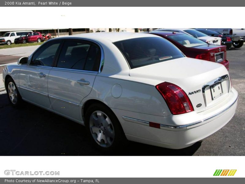 Pearl White / Beige 2008 Kia Amanti
