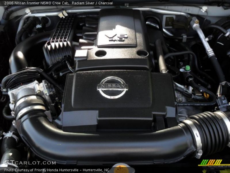 Radiant Silver / Charcoal 2006 Nissan Frontier NISMO Crew Cab