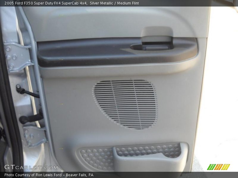 Silver Metallic / Medium Flint 2005 Ford F350 Super Duty FX4 SuperCab 4x4