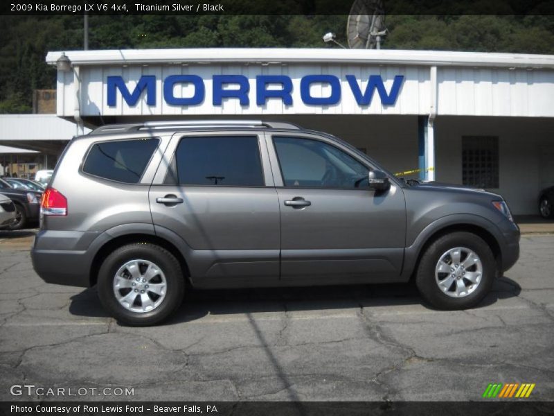 Titanium Silver / Black 2009 Kia Borrego LX V6 4x4