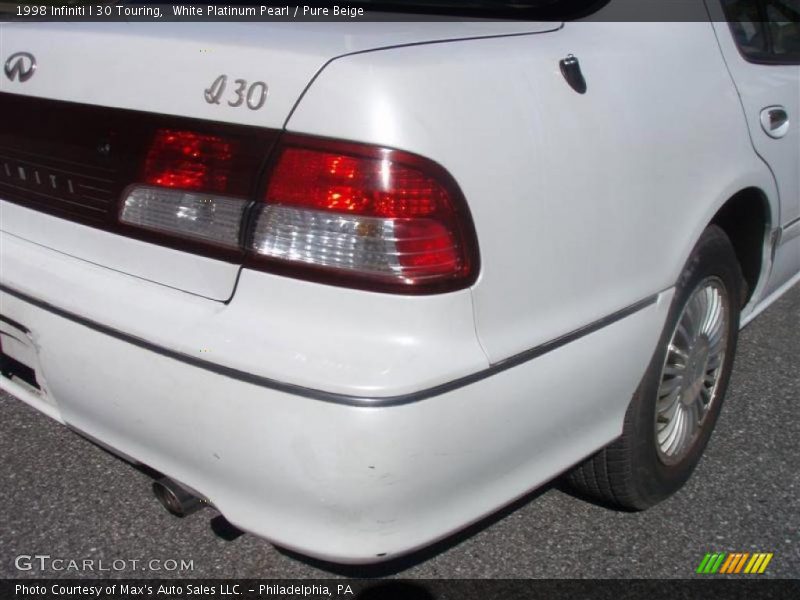 White Platinum Pearl / Pure Beige 1998 Infiniti I 30 Touring