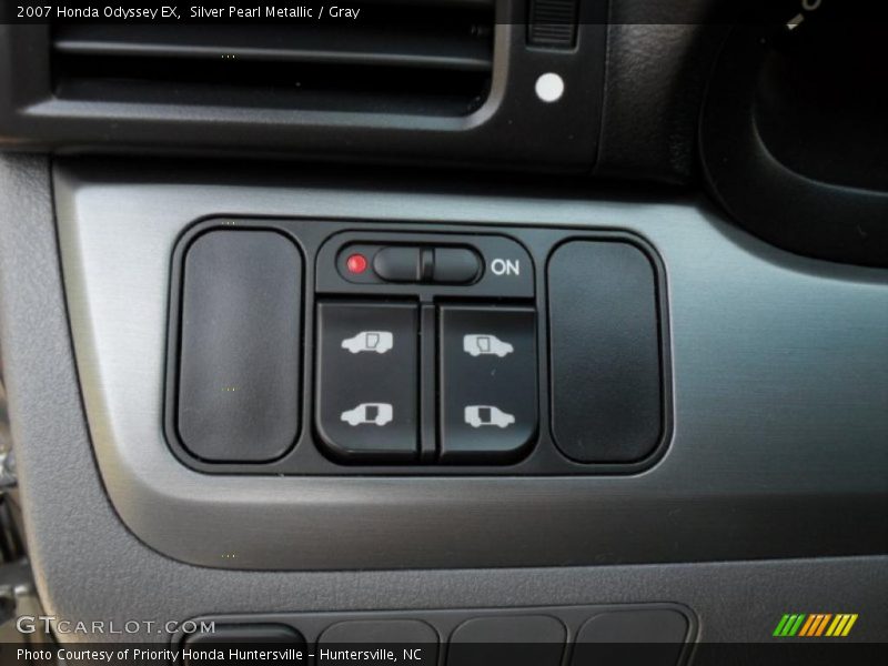 Silver Pearl Metallic / Gray 2007 Honda Odyssey EX