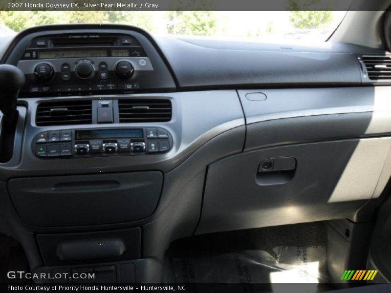 Silver Pearl Metallic / Gray 2007 Honda Odyssey EX