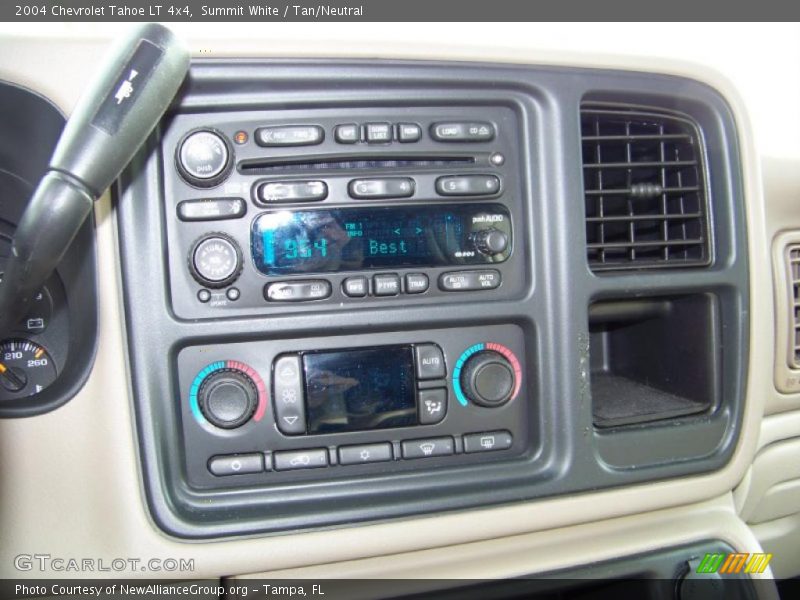 Summit White / Tan/Neutral 2004 Chevrolet Tahoe LT 4x4