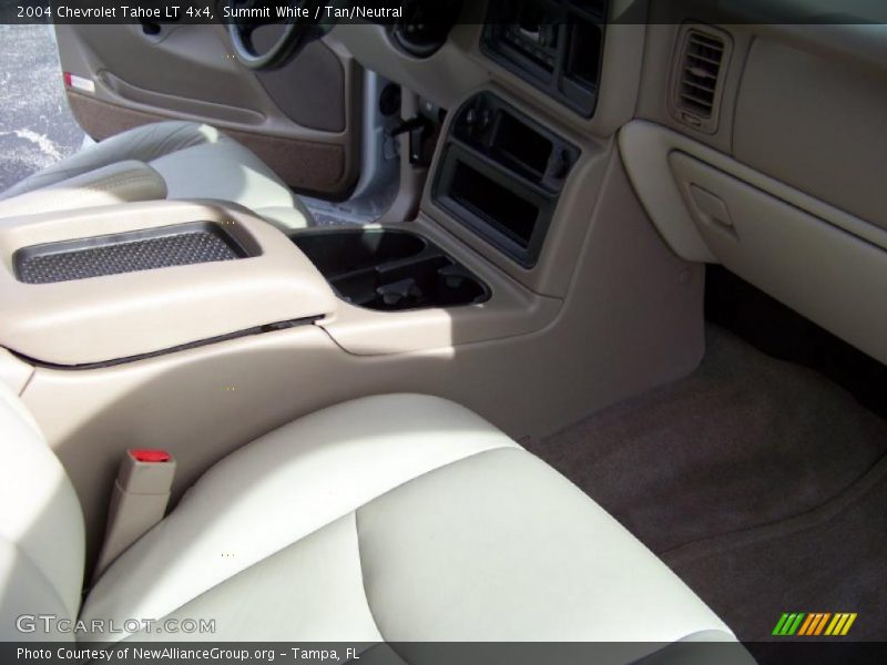 Summit White / Tan/Neutral 2004 Chevrolet Tahoe LT 4x4
