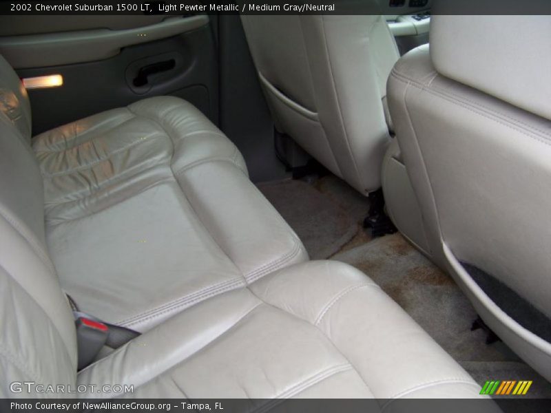 Light Pewter Metallic / Medium Gray/Neutral 2002 Chevrolet Suburban 1500 LT