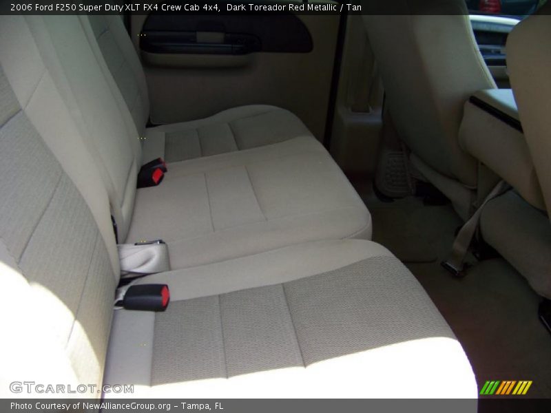 Dark Toreador Red Metallic / Tan 2006 Ford F250 Super Duty XLT FX4 Crew Cab 4x4
