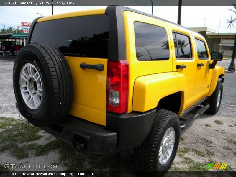 Yellow / Ebony Black 2006 Hummer H3
