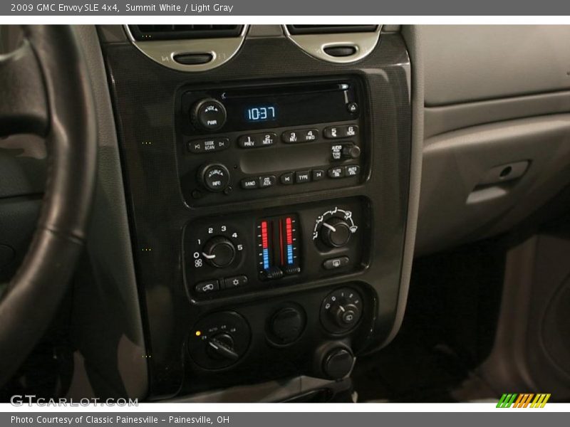 Summit White / Light Gray 2009 GMC Envoy SLE 4x4