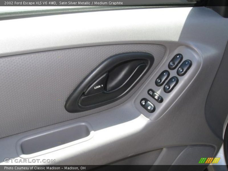 Satin Silver Metallic / Medium Graphite 2002 Ford Escape XLS V6 4WD
