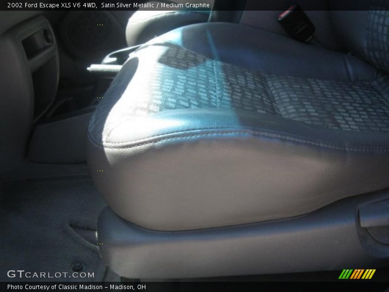 Satin Silver Metallic / Medium Graphite 2002 Ford Escape XLS V6 4WD