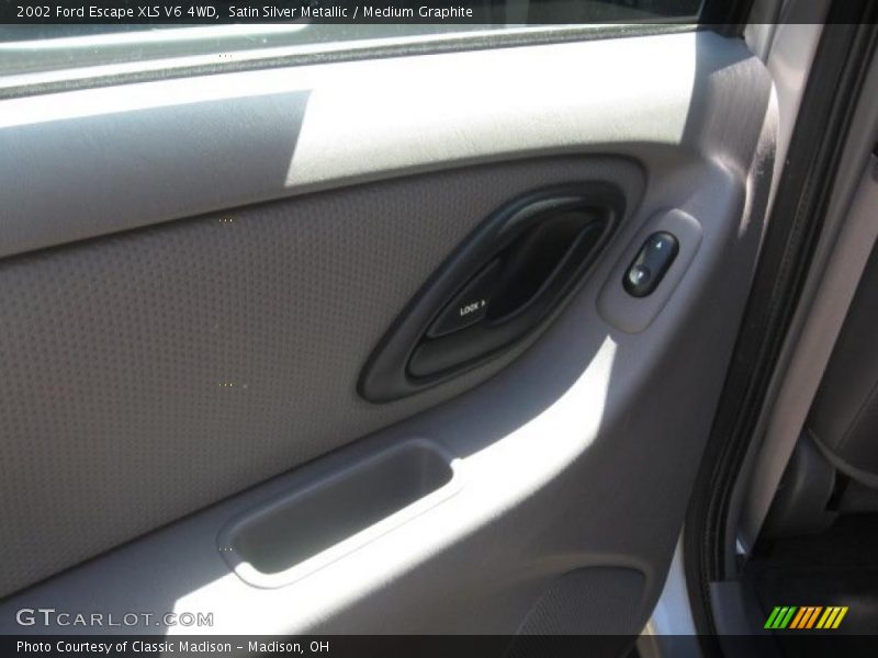 Satin Silver Metallic / Medium Graphite 2002 Ford Escape XLS V6 4WD