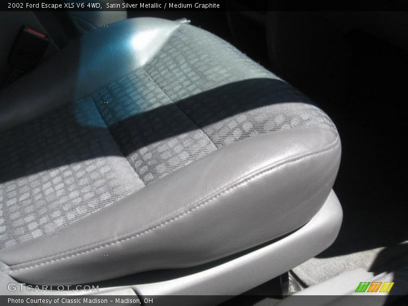 Satin Silver Metallic / Medium Graphite 2002 Ford Escape XLS V6 4WD