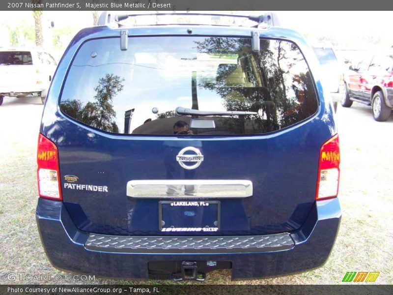 Majestic Blue Metallic / Desert 2007 Nissan Pathfinder S