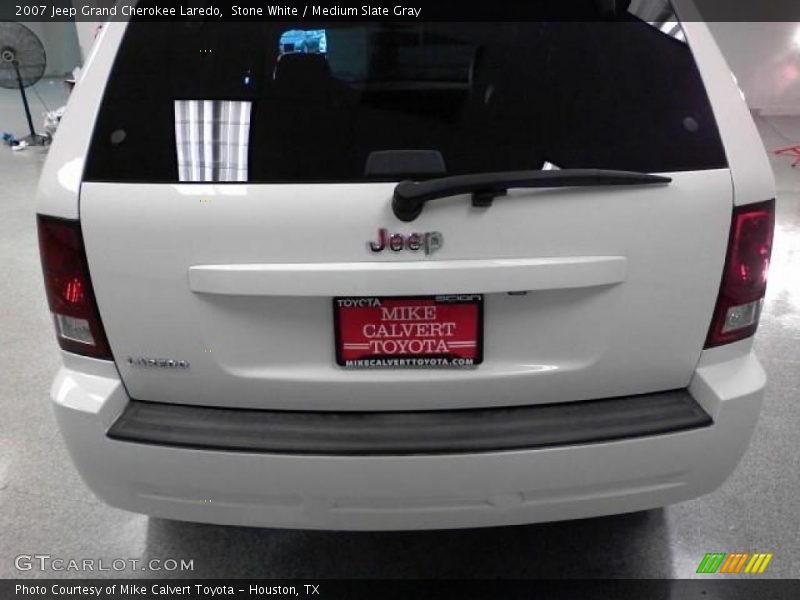 Stone White / Medium Slate Gray 2007 Jeep Grand Cherokee Laredo