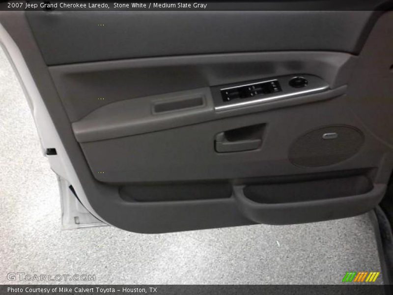 Stone White / Medium Slate Gray 2007 Jeep Grand Cherokee Laredo