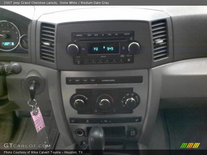 Stone White / Medium Slate Gray 2007 Jeep Grand Cherokee Laredo