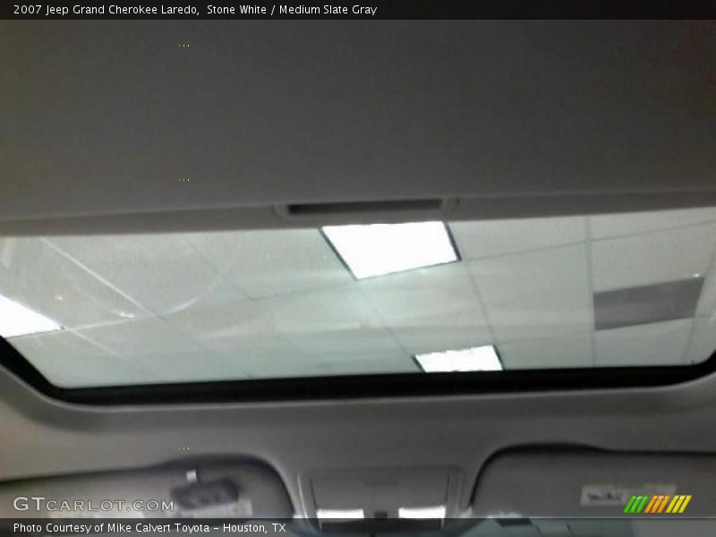 Stone White / Medium Slate Gray 2007 Jeep Grand Cherokee Laredo