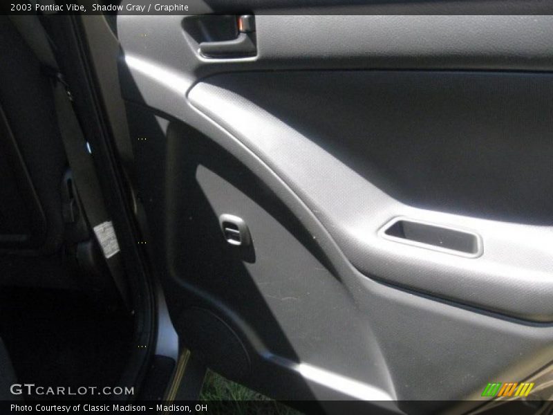 Shadow Gray / Graphite 2003 Pontiac Vibe