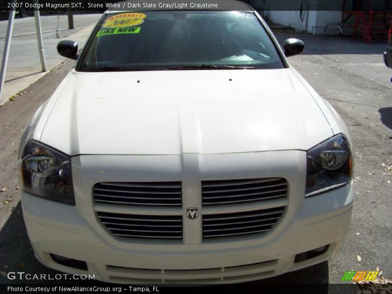 Stone White / Dark Slate Gray/Light Graystone 2007 Dodge Magnum SXT