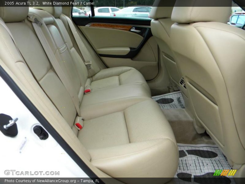White Diamond Pearl / Camel 2005 Acura TL 3.2