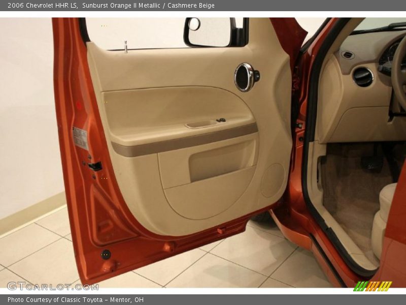 Sunburst Orange II Metallic / Cashmere Beige 2006 Chevrolet HHR LS
