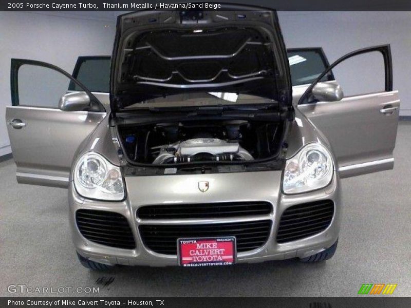 Titanium Metallic / Havanna/Sand Beige 2005 Porsche Cayenne Turbo